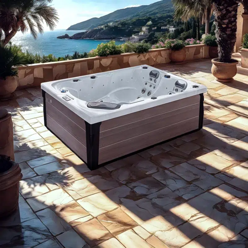 Bahamas – Spa 3 places accessible et performant par Vendom – Only Spa - White Marble - Vue de coté