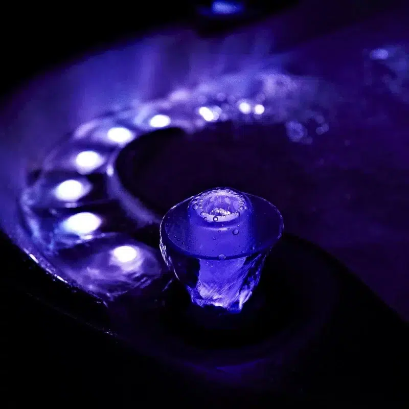 Bahamas – Spa 3 places confortable Vendom, parfait pour un usage quotidien – Only Spa - Midnight Opal - Vue détaillée de la fontaine